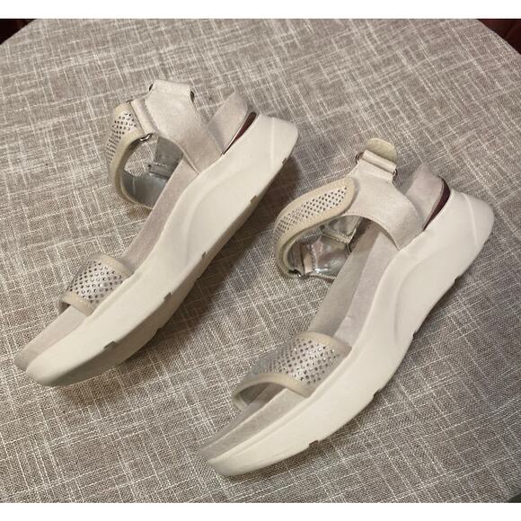 KENNETH COLE Reaction, Halsey Ankle Strap Platform Sandal, size 7 1/2 - Picture 2 of 7